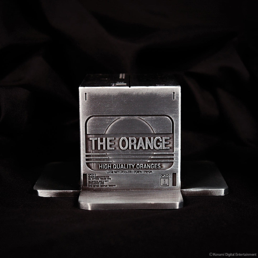 Metal Gear Solid 2 Replica Cardboard Box