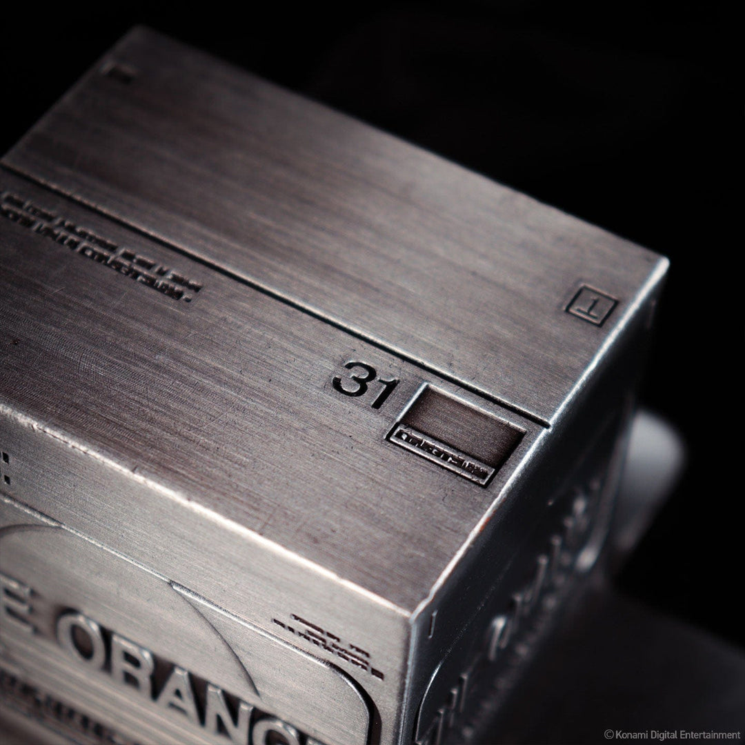 Metal Gear Solid 2 Replica Cardboard Box